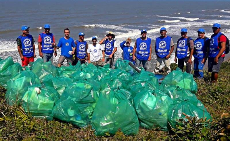 instituto-ecosurf-retira-mais-de-50-mil-itens-lixo-das-praias-da-jureia-1-Copia